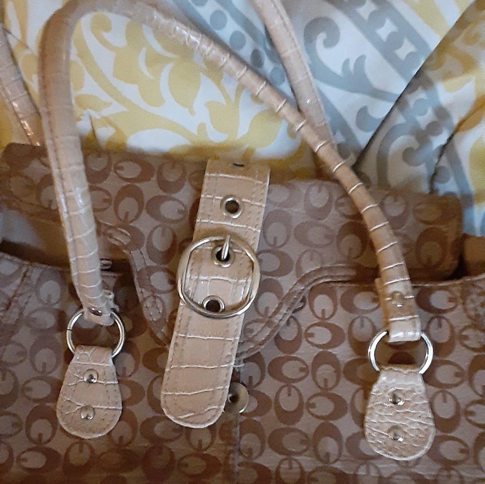 Purse - Picture 2 of 5